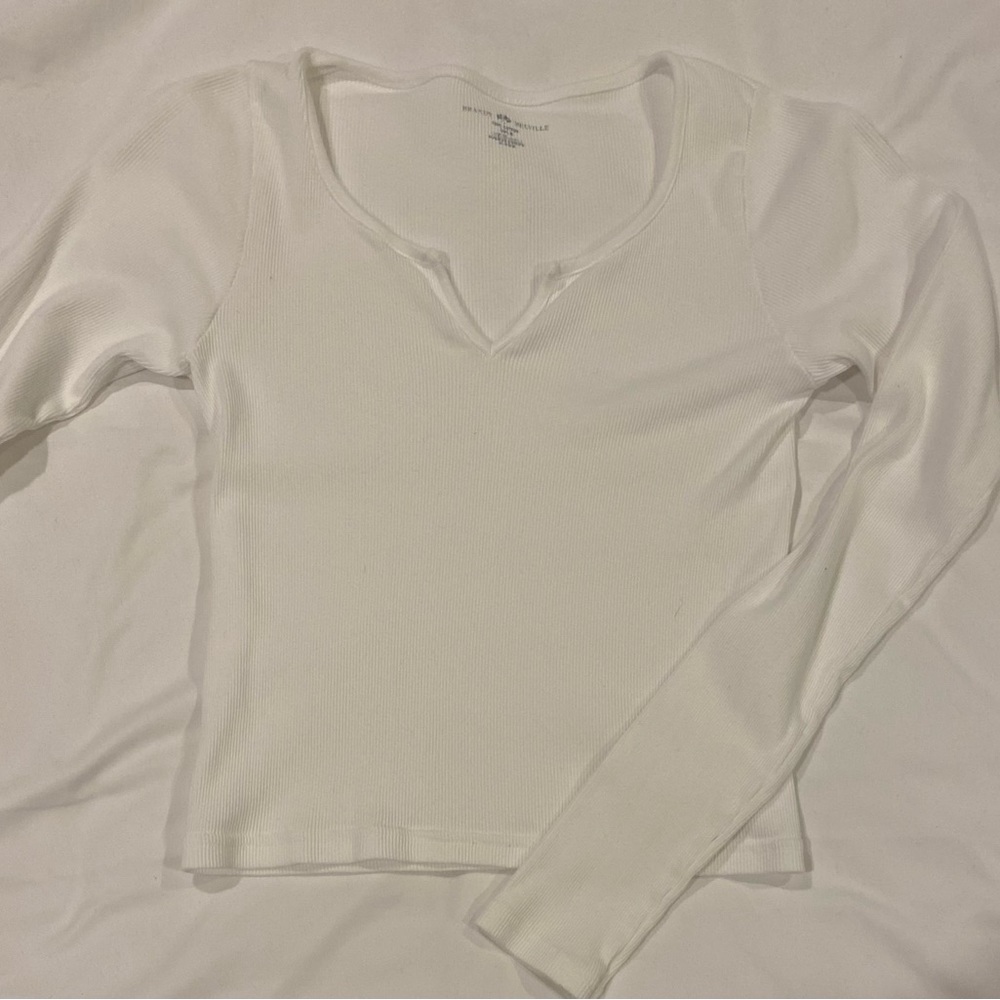 Brandy Melville White Long-sleeve Top
